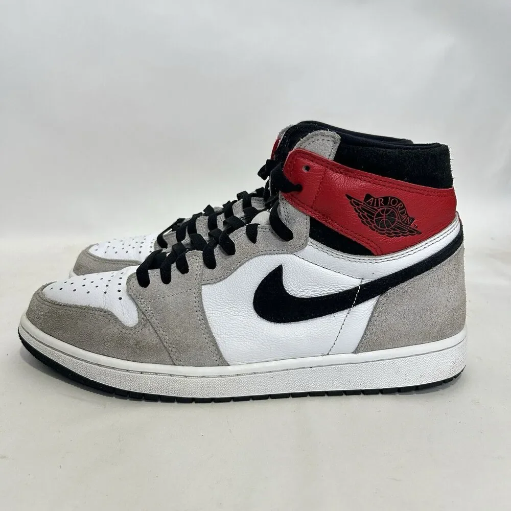 Nike Air Jordan 1 Retro High OG “Light Smoke Grey”